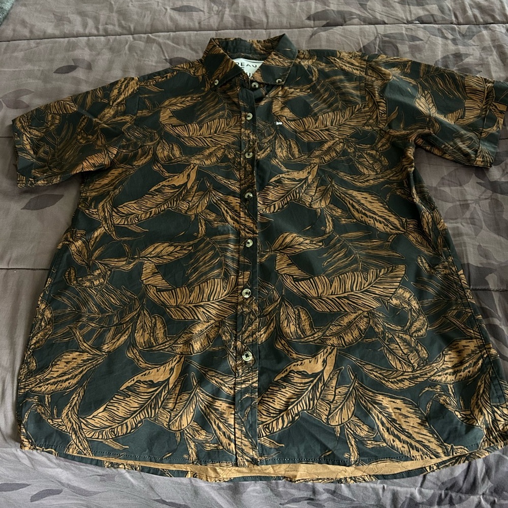 Peau de Loup imported Women’s Black and Brown Print Shirt